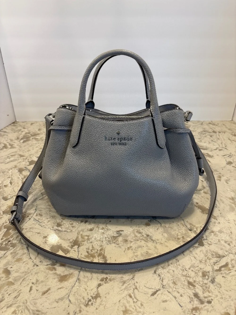EUC Like New Kate Spade Dumpling Small Satchel Crossbody Handbag Grey Leather